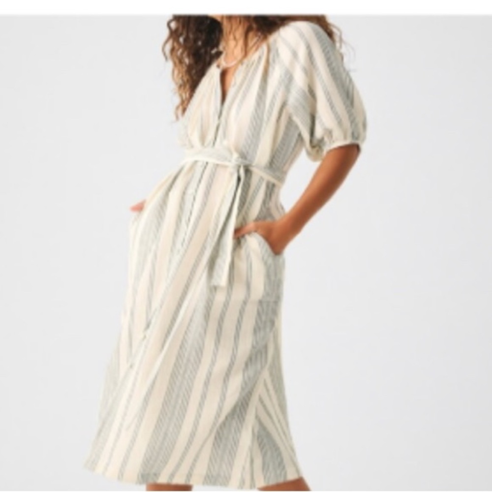 Faherty Carmel dream gauze Cream and blue Striped Maxi gauze Dress small